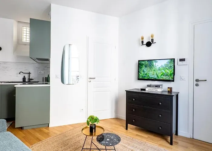 Charming - Heart Of Marais - * 파리